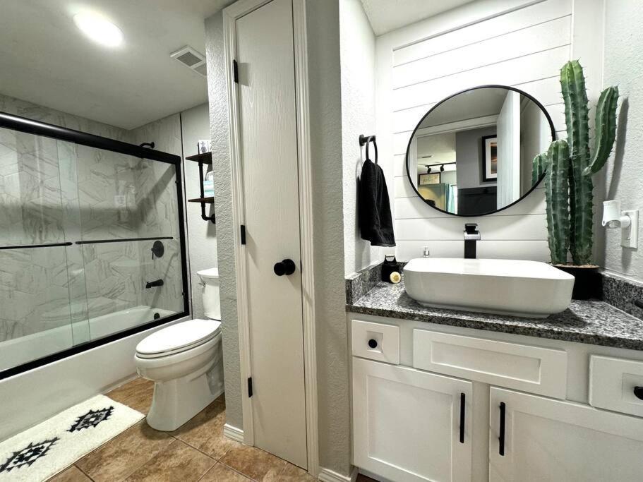 Modern Comfort: Updated Cozy Condo In Indian Point ブランソン エクステリア 写真
