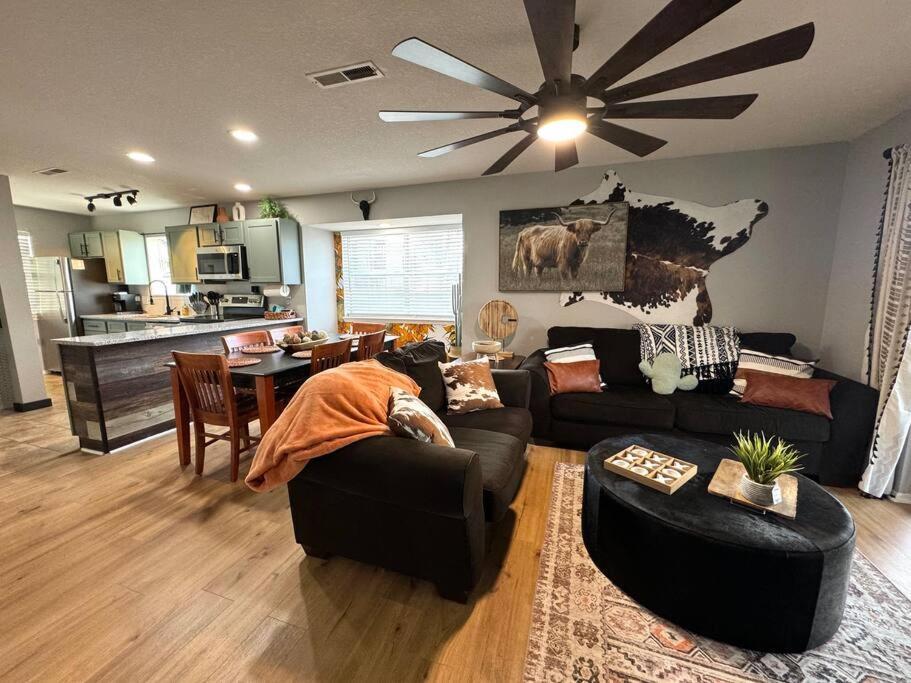 Modern Comfort: Updated Cozy Condo In Indian Point ブランソン エクステリア 写真